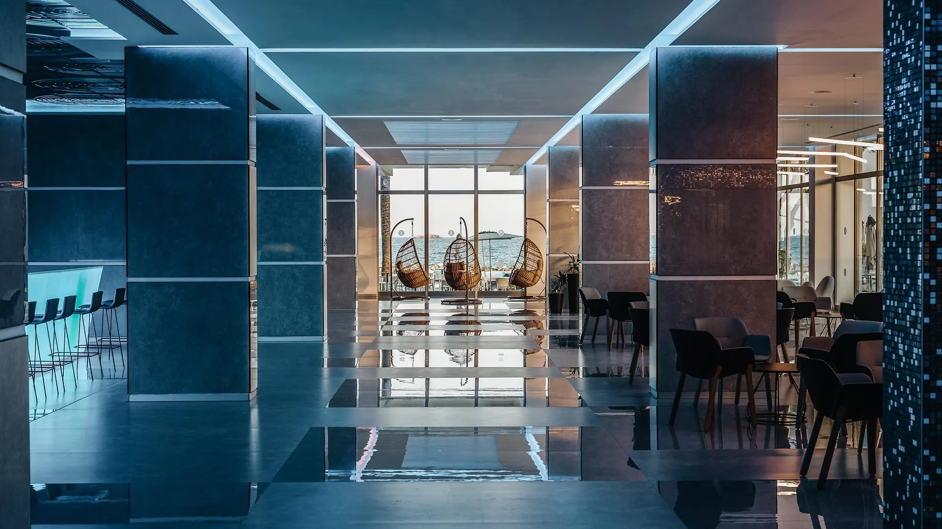 The Ibiza Twiins - 4* Sup Hotel Playa d'en Bossa